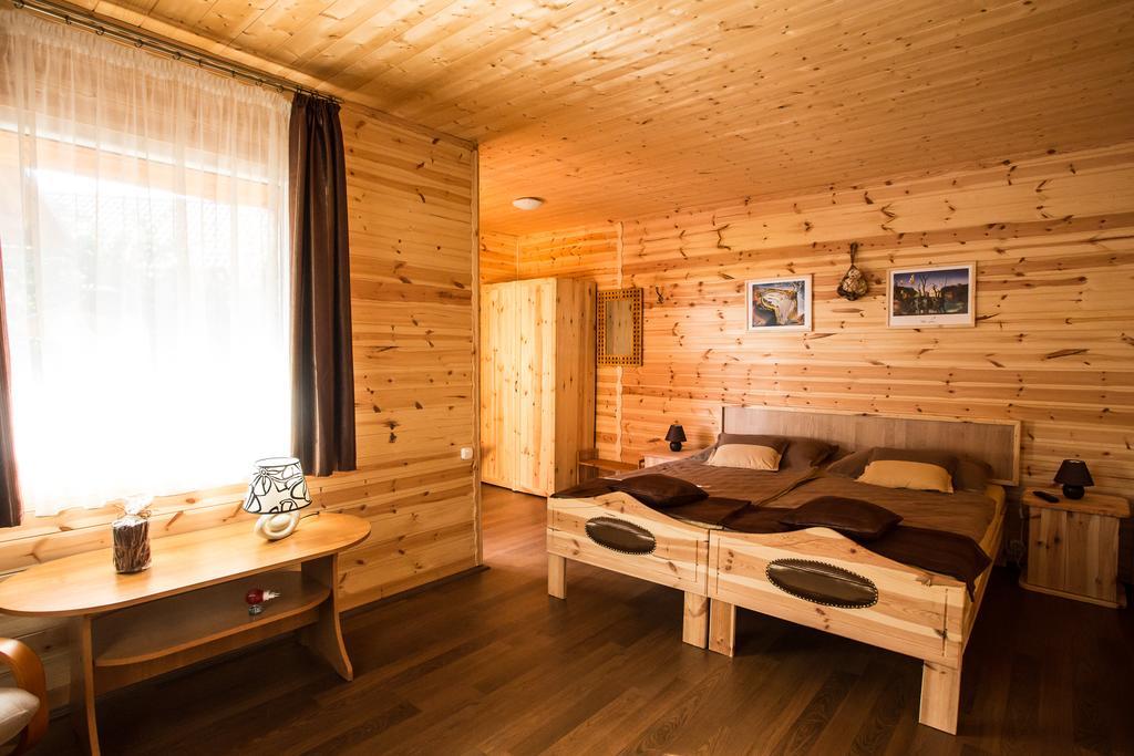 Szatmar Beregi Elmenyliget Aparthotel Fehergyarmat ภายนอก รูปภาพ