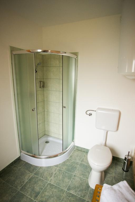 Szatmar Beregi Elmenyliget Aparthotel Fehergyarmat ภายนอก รูปภาพ
